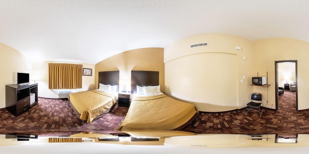 Econo Lodge Уотъртаун Екстериор снимка